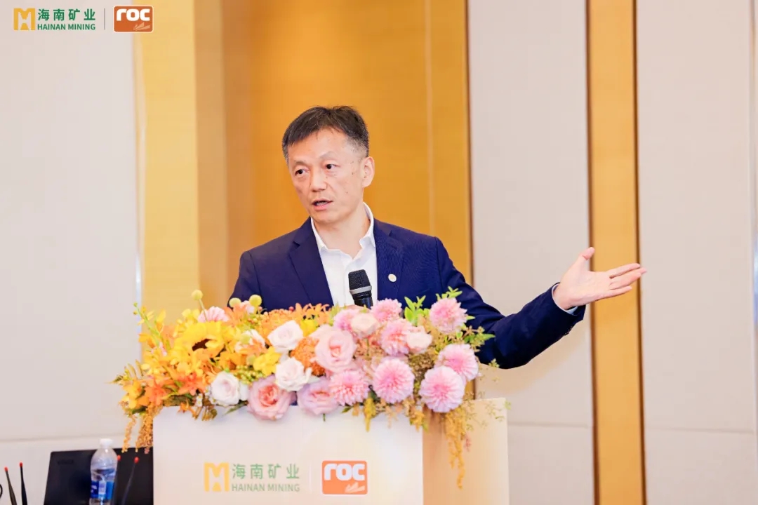 1720169652599232.jpg 海南礦業(yè)舉行油氣業(yè)務(wù)專題投資者交流活動(dòng)3.jpg