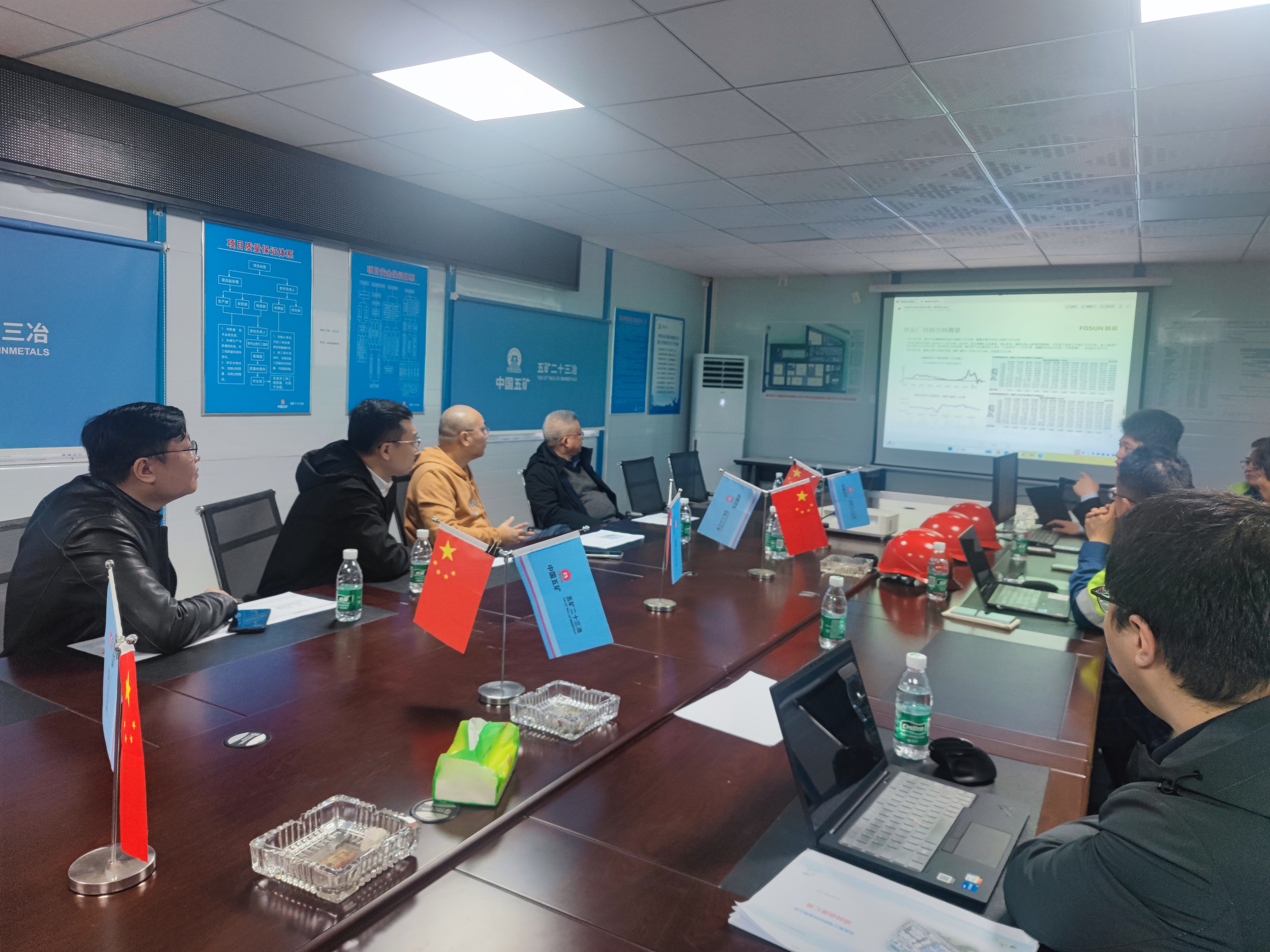 復(fù)星國(guó)際執(zhí)行董事龔平現(xiàn)場(chǎng)調(diào)研氫氧化鋰項(xiàng)目