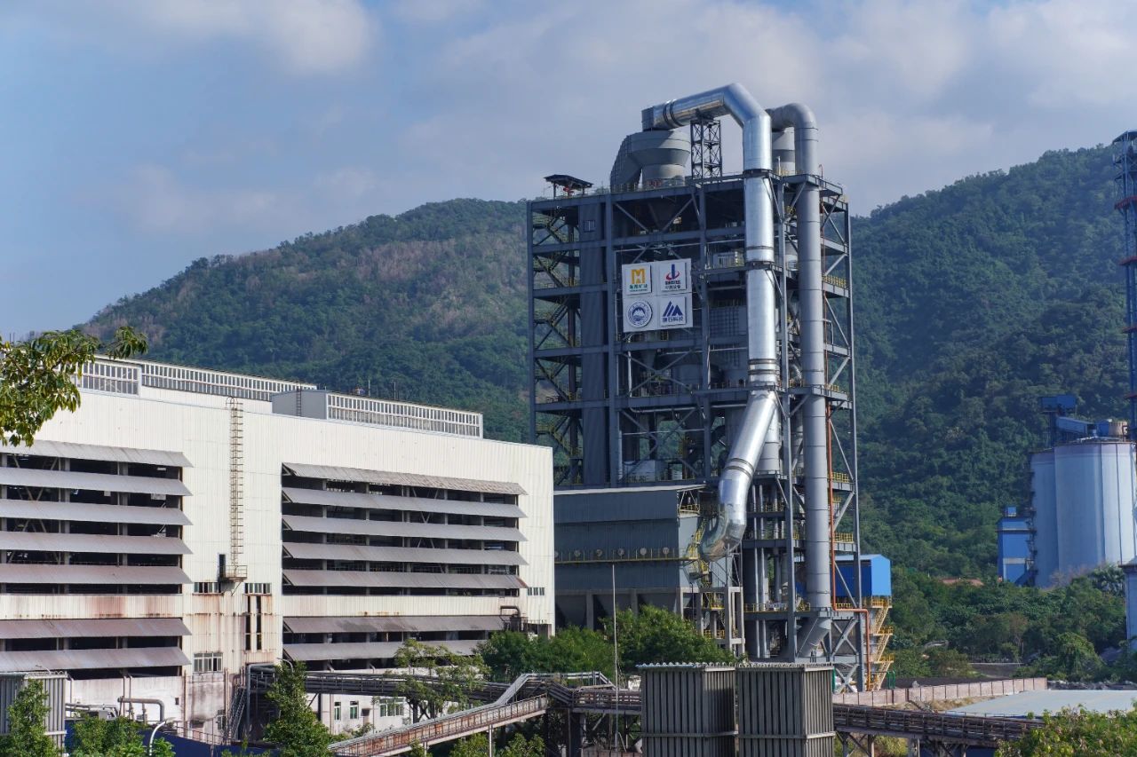 南海網(wǎng)：點(diǎn)火烘爐成功啟動(dòng) 海南礦業(yè)懸浮磁化焙燒技術(shù)改造項(xiàng)目取得重大進(jìn)展